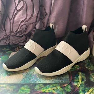 DKNY Pippa Slip-On Logo Sneakers